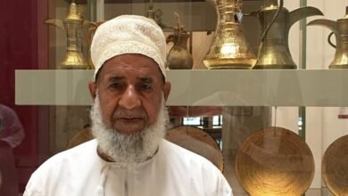 عُمان تودع أقدم صانع لـدلال القهوة