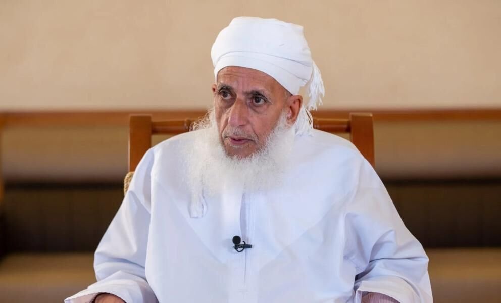 مفتي عُمان يطالب بتوقيع أشد العقوبات