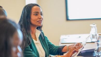 سيدة الأعمال آسيا ابراهيم/Asia Ibrahim التنوع في الإستثمار يعزز من فرص تفادي الخسائر