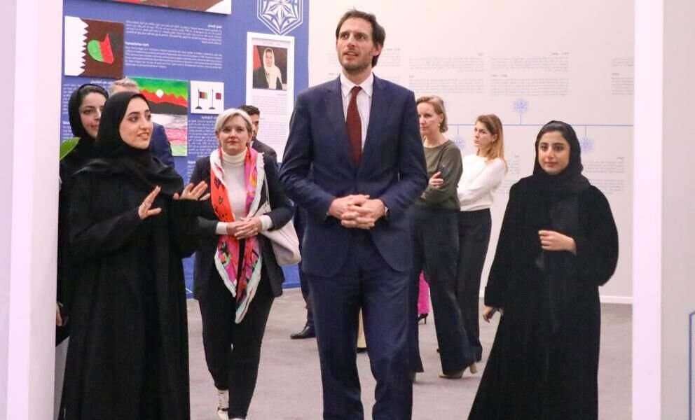 وزير خارجية هولندا يتعرف على جهود قطر برعاية اللاجئين الأفغان