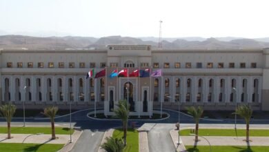 وفد عسكري هندي يزور مركز الأمن البحري العماني