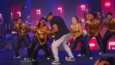 تامر حسني يرفع علم لبنان ويشعل “فوروم دو بيروت” بحفل أسطوري من تنظيم GMH وTMG