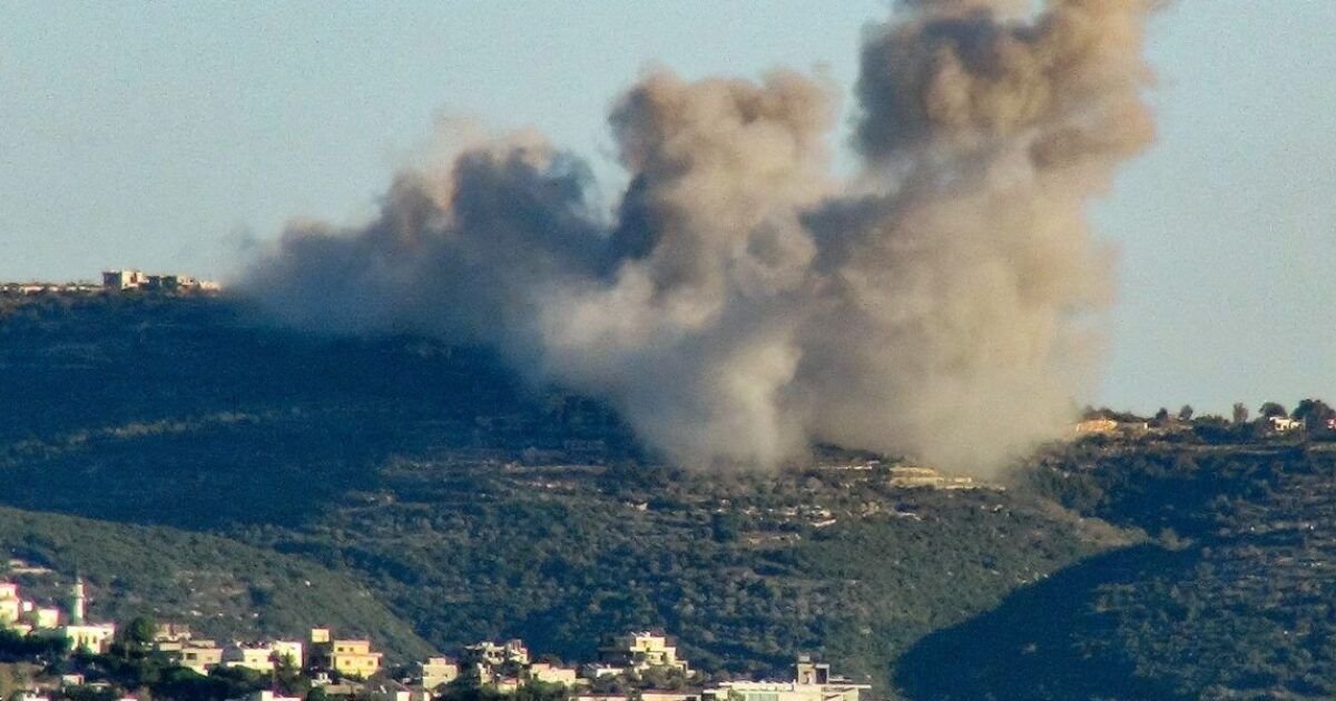 انهيار جزء من جبل القنطرة بعد تفجيرات، وفق الوكالة الوطنية للإعلام