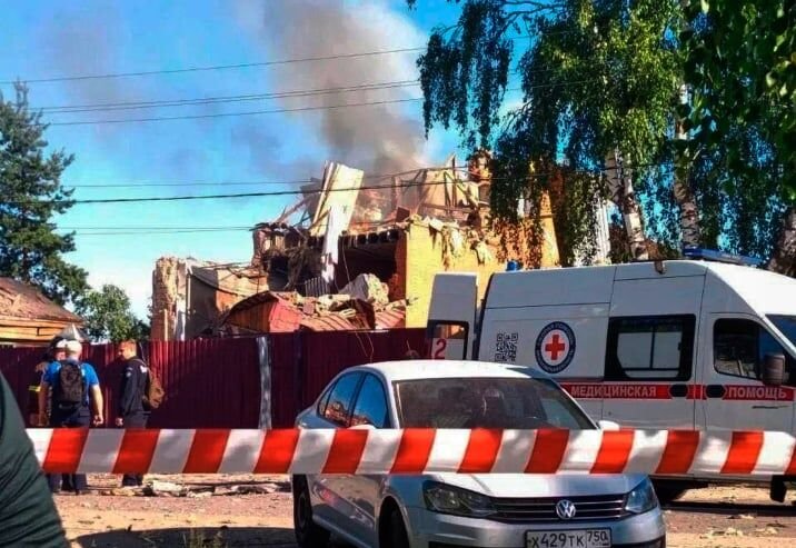 روسيا تهدد بريطانيا بـ«عواقب» بعد تقارير عن استخدام مسيّرات بريطانية في ضرب العمق الروسي - صورة مميزة صورة مميزة: روسيا تهدد بريطانيا بـ«عواقب» بعد تقارير عن استخدام مسيّرات بريطانية في ضرب العمق الروسي