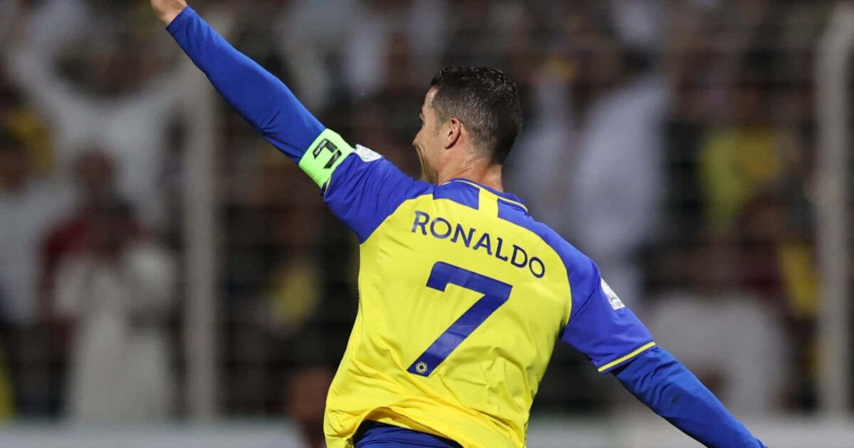 رونالدو يغادر غاضبًا ثم يحتفل بفوز النصر 3-2 على الاتفاق