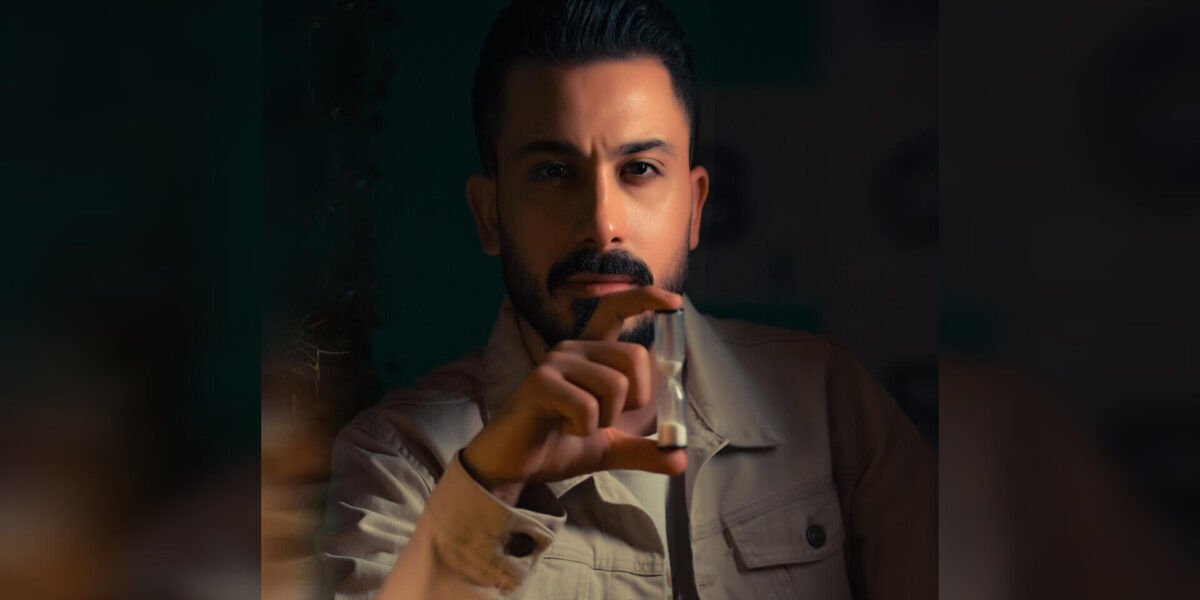أحمد العقاد يطلق أغنيته الجديدة قصة وقت