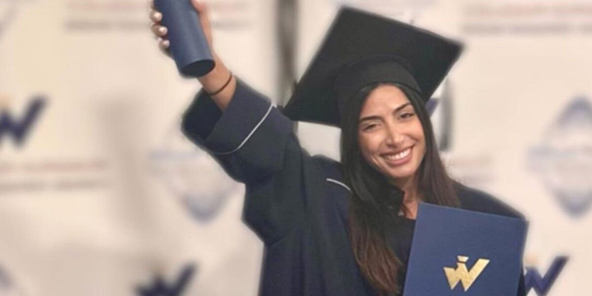 إلسا بولس تنال درجة الدكتوراه في إدارة الأعمال