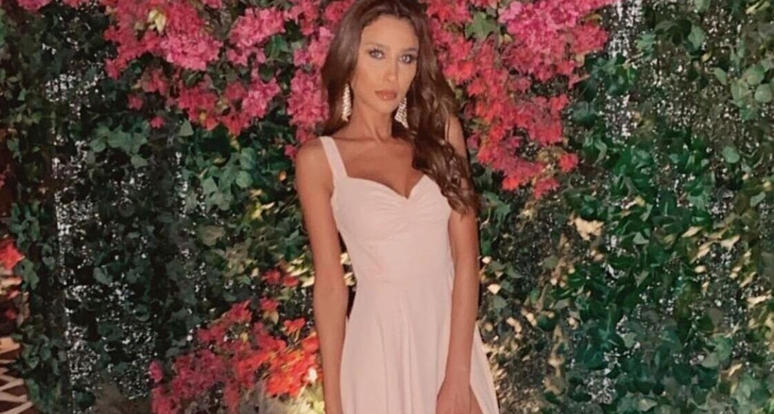 الإعلامية ملاك الحسيني تجول في عدد من البلدان لإستكمال تحضيرات برنامجها الجديد - صورة مميزة الإعلامية ملاك الحسيني تجول في عدد من البلدان لإستكمال تحضيرات برنامجها الجديد