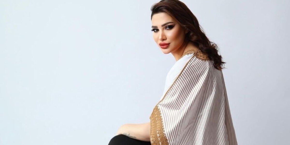 جنون الأنا كتاب من توقيع سارة شعبان