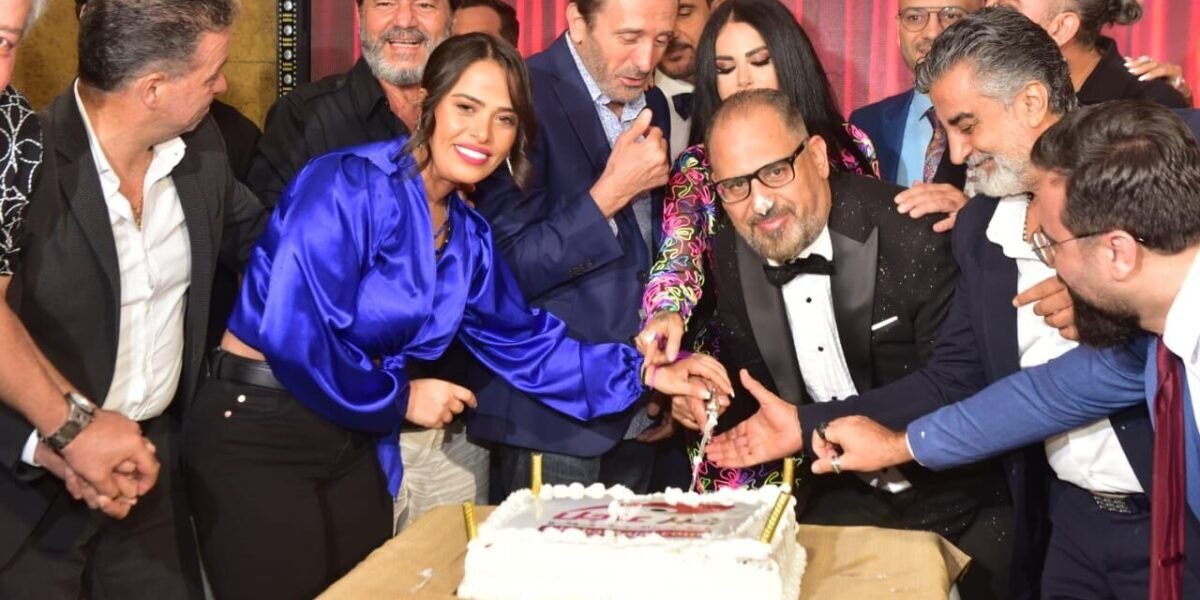 خبر عاجل يحتفل بعيده الـ14 برعاية وزارة السياحة ويكرم متعهدي الحفلات