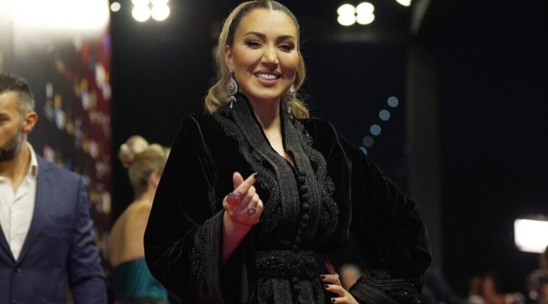 أسما لمنور تواصل التألق.. إيلا كنتي حبيبي تتجاوز مليوني مشاهدة على يوتيوب وتتصدر اهتمام الجمهور