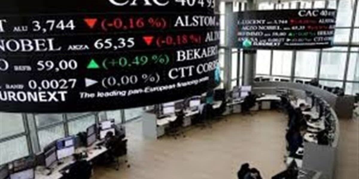 أسهم أوروبا تصعد قبيل تصويت حاسم لحجب الثقة عن رئيس وزراء فرنسا