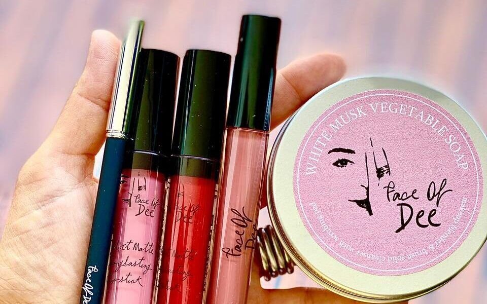 العلامة التجارية اللبنانية Face of Dee تتميز بمنتجاتها الملائمة لجميع شروط الصحة العالمية