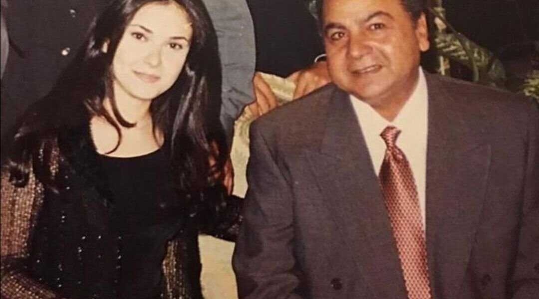 بعد أيام من وفاة والدها سمر مرسي برسالة مؤثرة