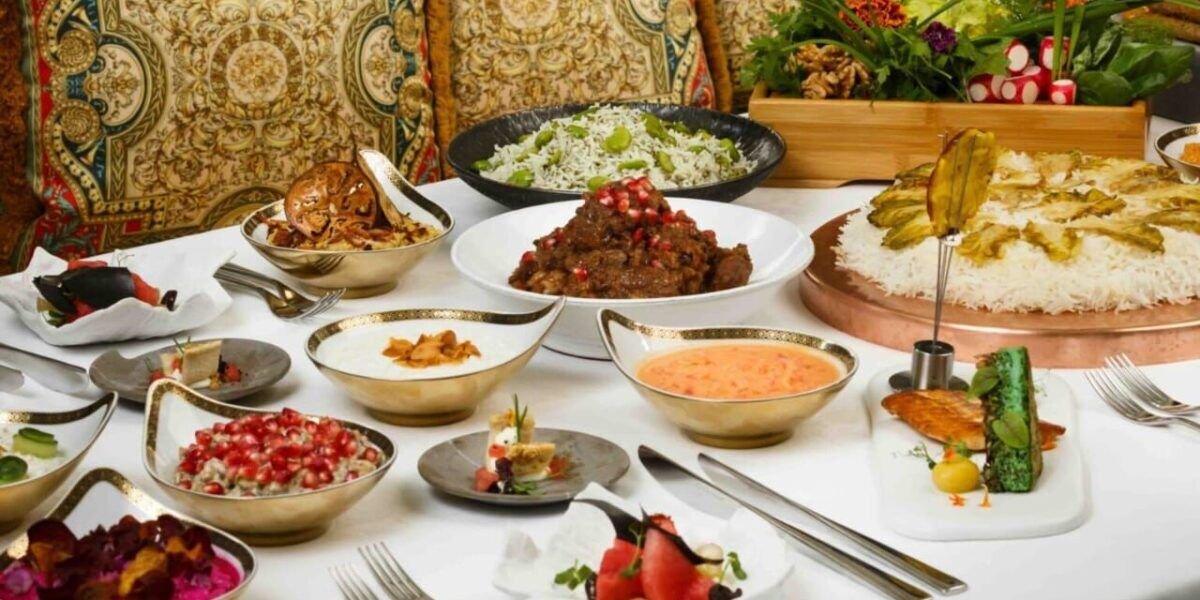 دبي تحتضن الإبداع الرمضاني فندق بلازو فيرساتشي يطلق خيمة حكايات بمزيج من التراث والحداثة