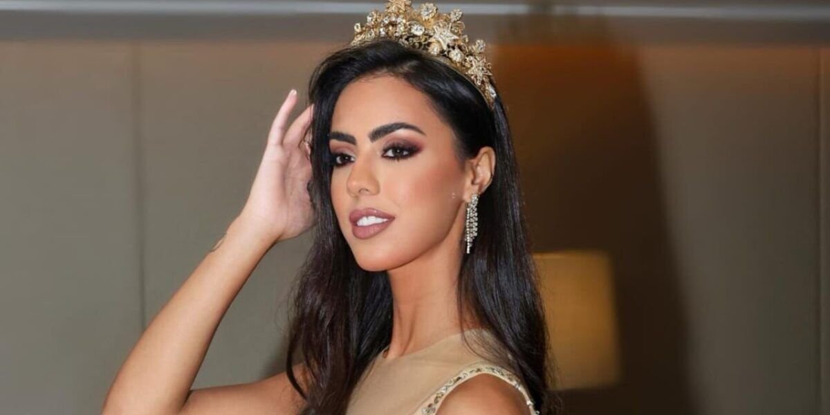 ناجحة وجميلة Miss Universe of the World Nagila Saleh تفوز بالتكريم في AFDAL الدولي