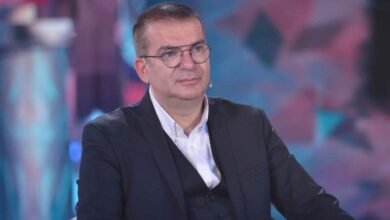 يمكنكم متابعة الاعلامي طوني خليفة عبر قناته الة
